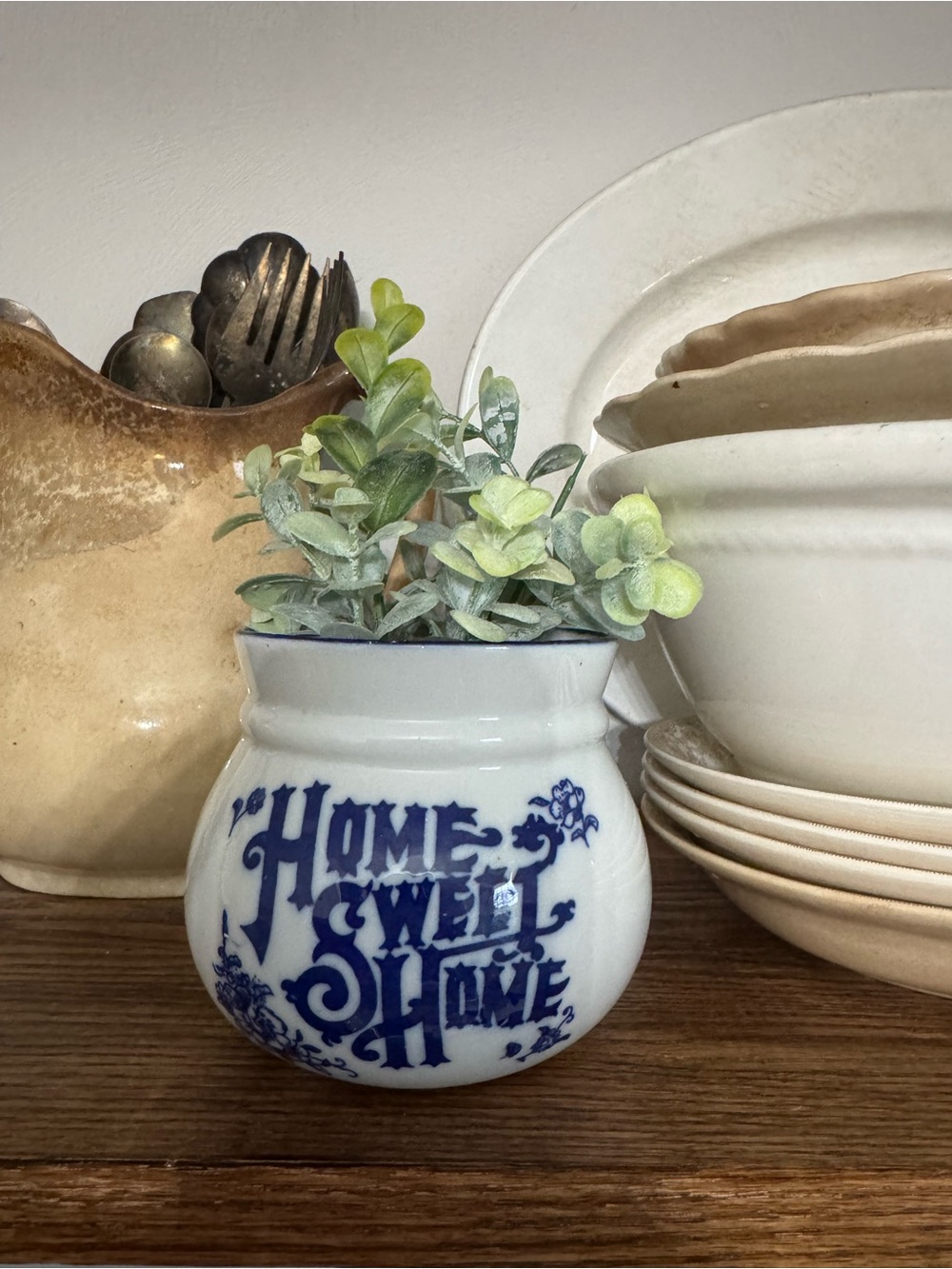Blue & White 'Home Sweet Home' Ceramic Planter